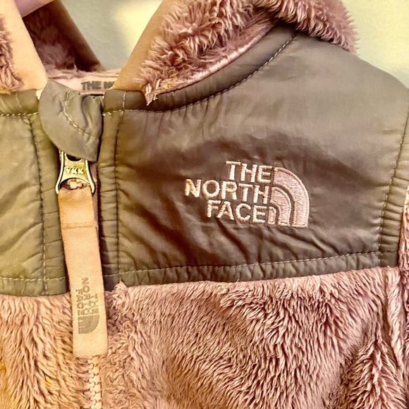 The North Face Oso Hoodie Mauve Infant/Toddler size 3-6M - Picture 3 of 4